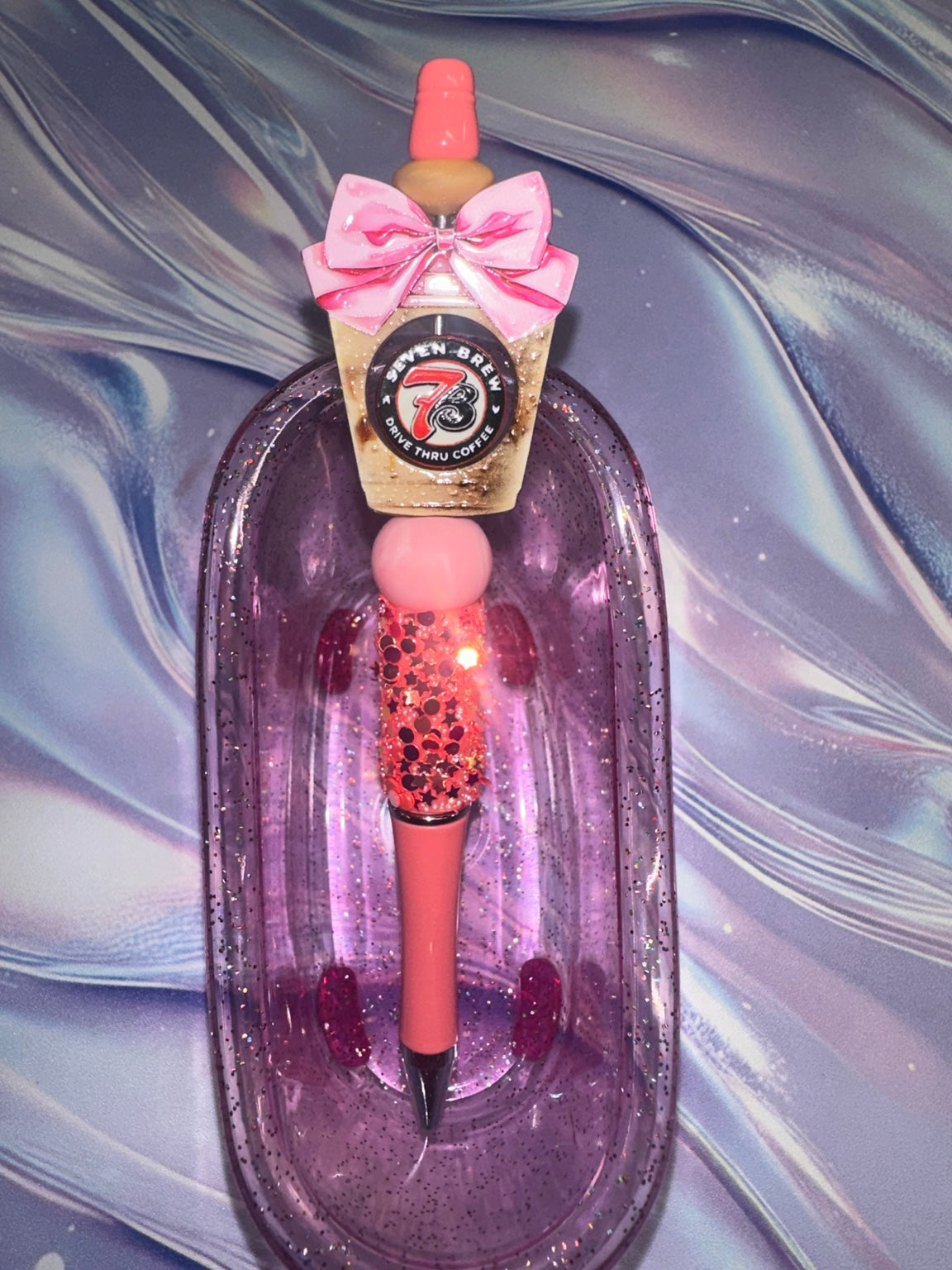 7 Brew pink glitter bow pen